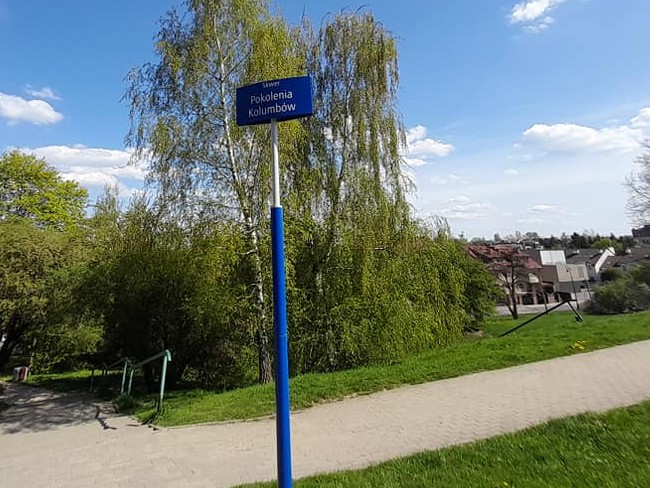 Skwer pokolenia Kolumbów ul. Idzikowskiego Warszawa Mokotów